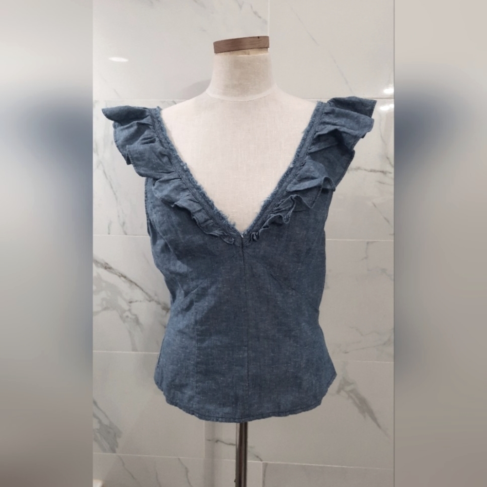 FREE PEOPLE Chambray Sleeveless Top Ruffled Shoulder Straps Size Large NWT
